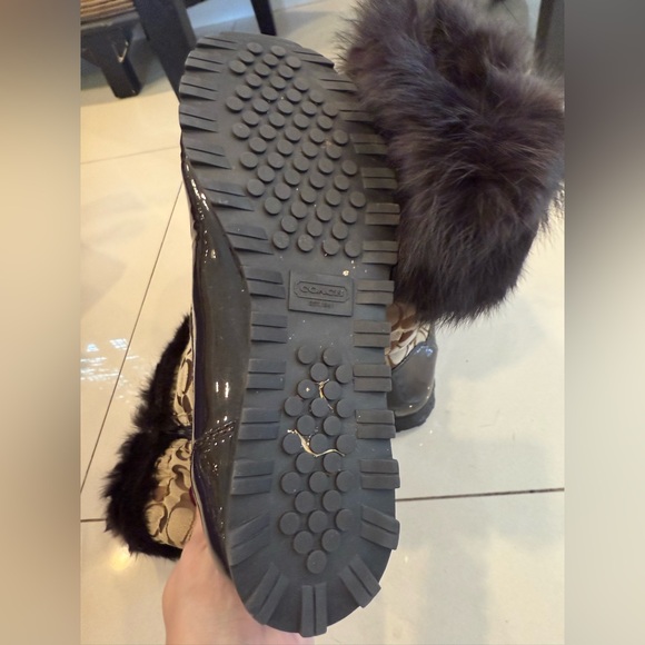 Coach Joyous Fur Trim Logo Snow Boots - Picture 6 of 7